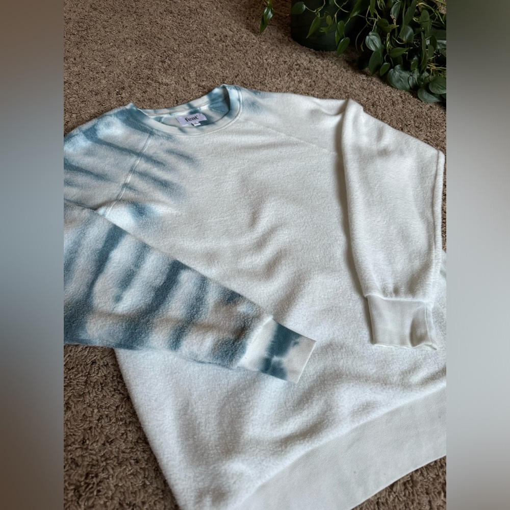 Feat Small Tie-Dye Sweatshirt